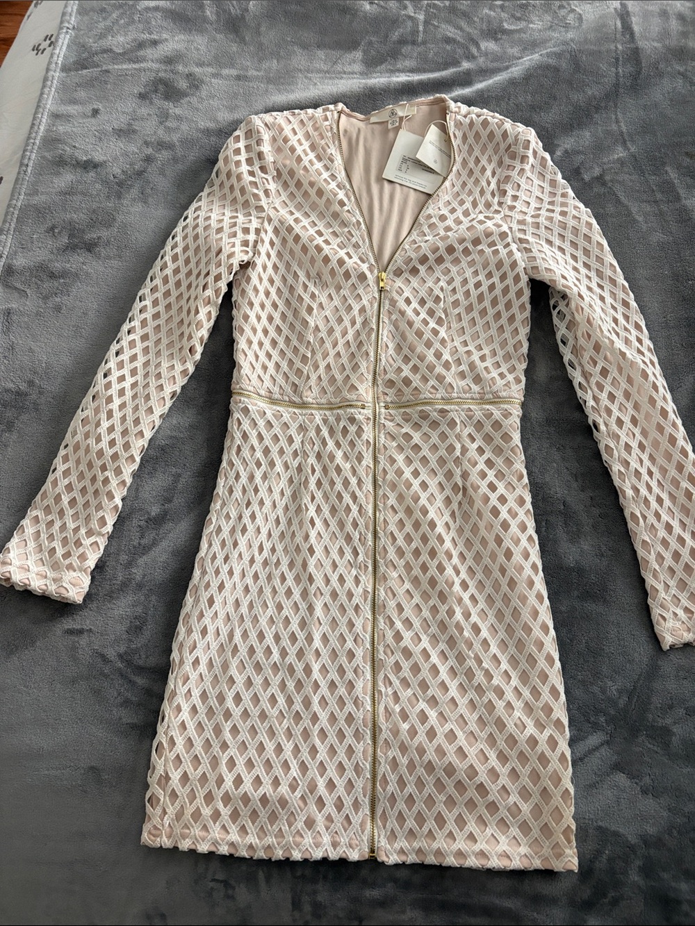 Missguided Cream Diamond Mesh Long Sleeve Zip Dress